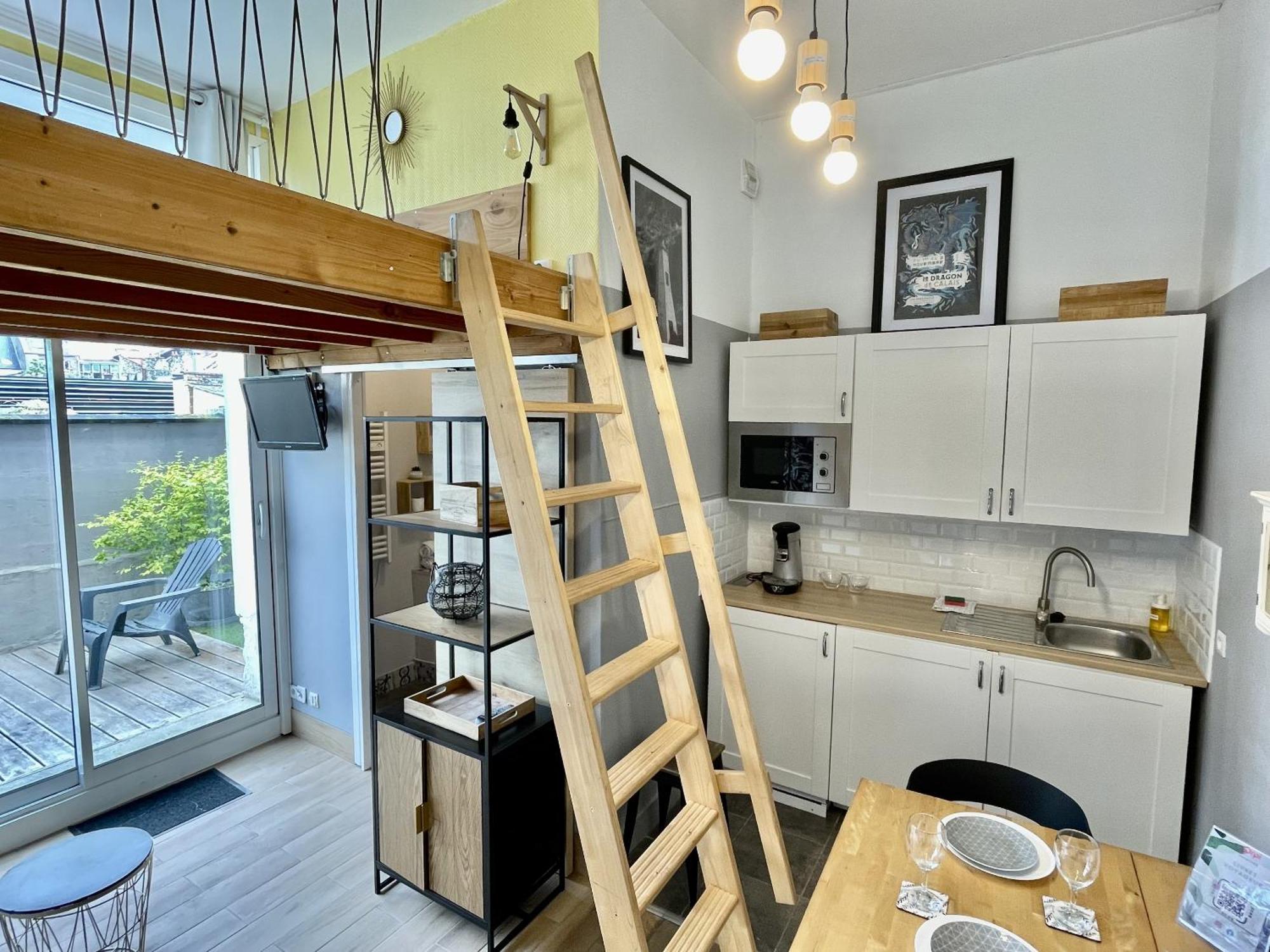 L'Aristide Apartment Calais Bagian luar foto
